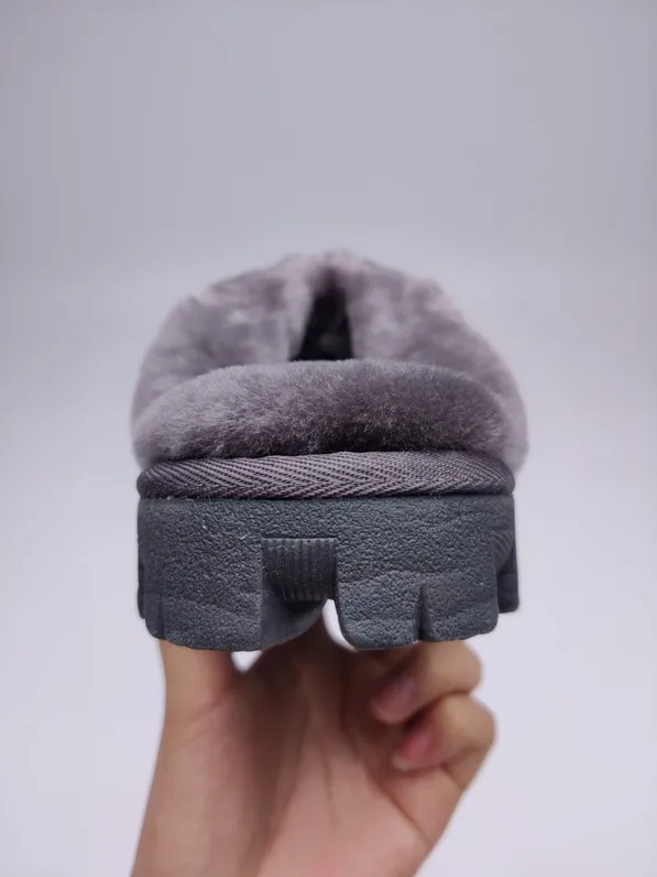 💰360 UGG sheepskin all-in-one snow boots 5125 casual fur mops. In stock: 35-40 yards. Color: maroon gray pink.